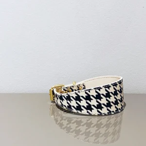 Haiwan Beige Houndstooth Wide Leather Collar